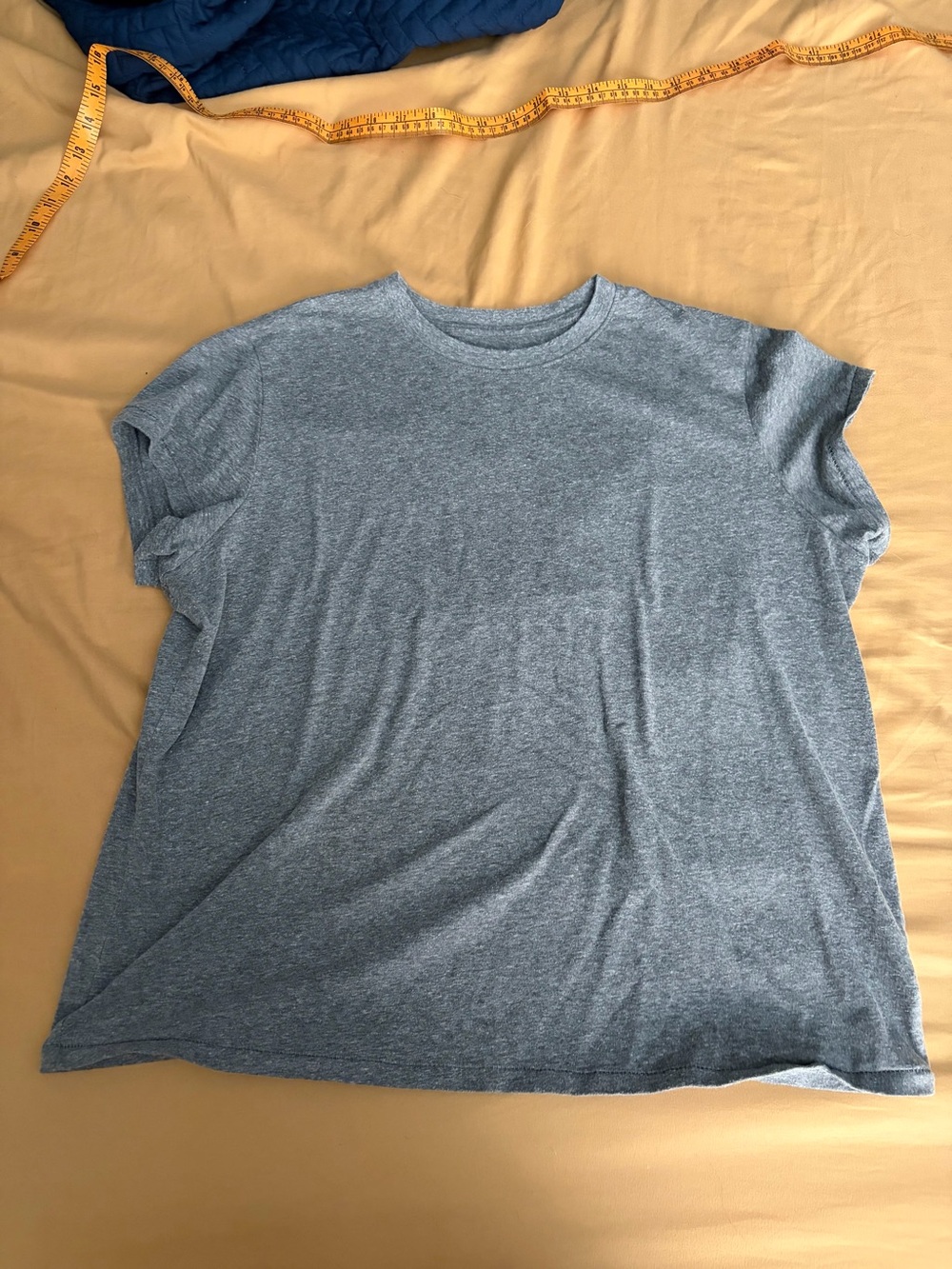 Universal thread Heather grey Crew Neck T-Shirt